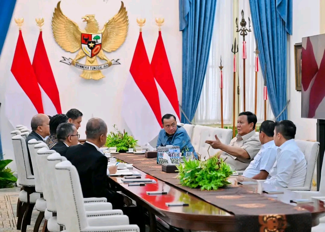 Prabowo Pimpin Rapat Strategis di Istana, Bahas Pariwisata, Hilirisasi, dan Ketahanan Energi Nasional