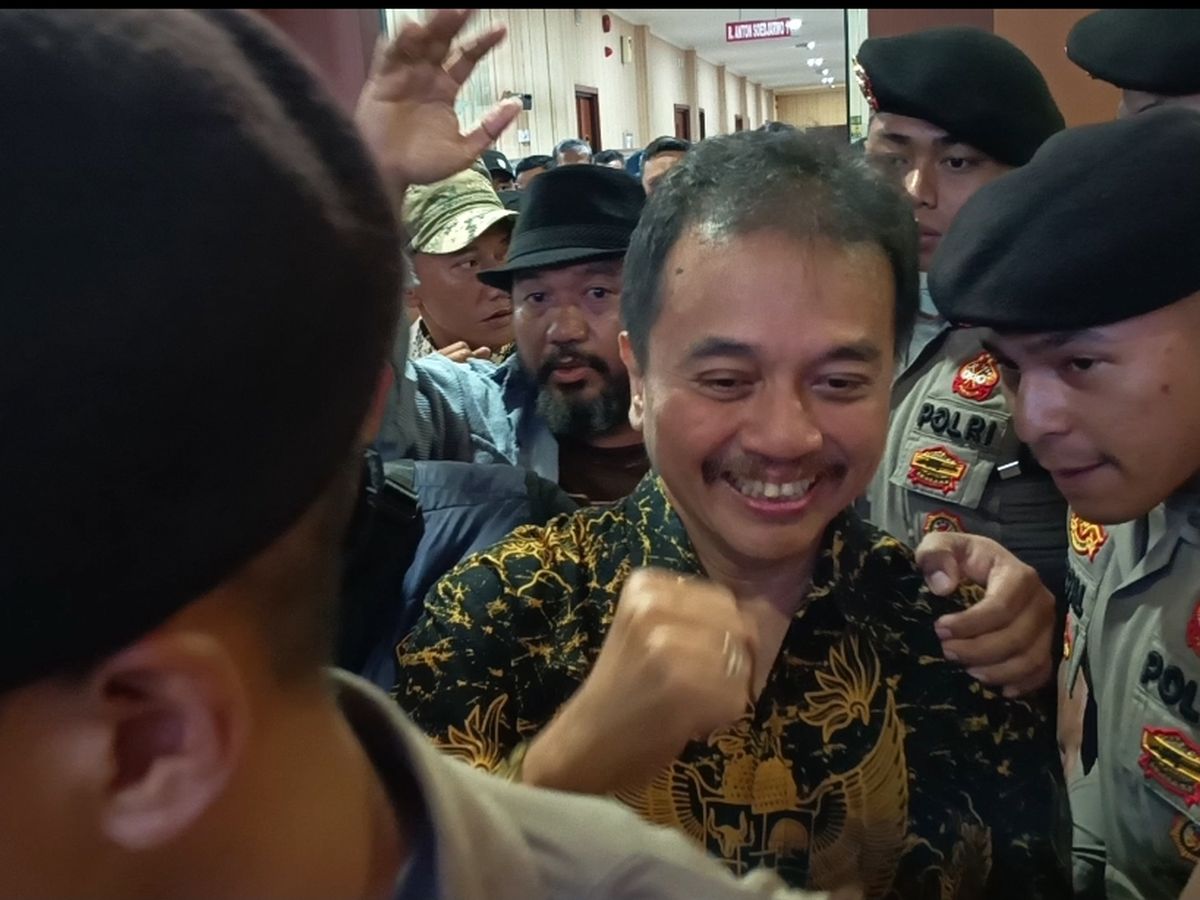 Roy Suryo dan Dokter Tifa Dilimpahkan ke Kejari Jaksel, Kasus Masuki Tahap Penuntutan